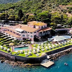 4* Hotell Domizia